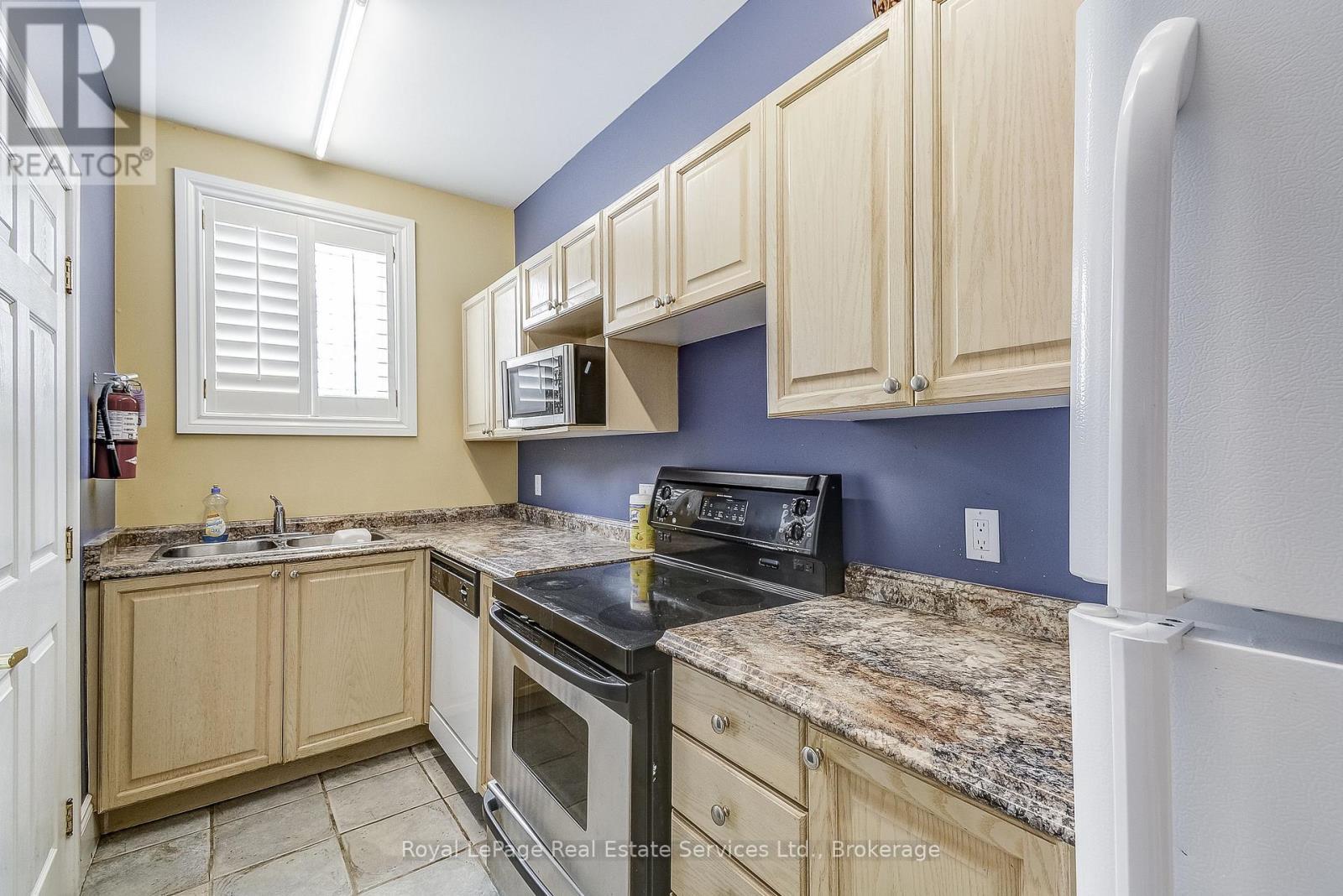 












411 - 1431 WALKERS LINE

,
Burlington (Tansley),




Ontario
L7M4P3


