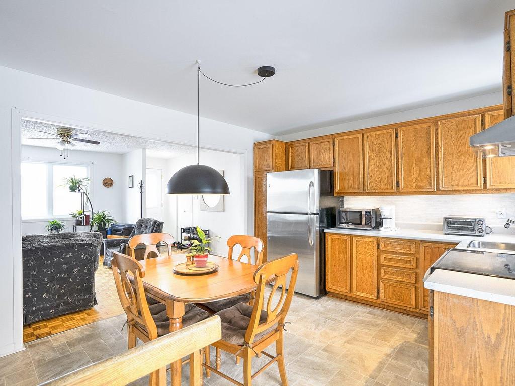 









3715


Rue Park

,
Longueuil (Saint-Hubert),




QC
J3Y4Z1

