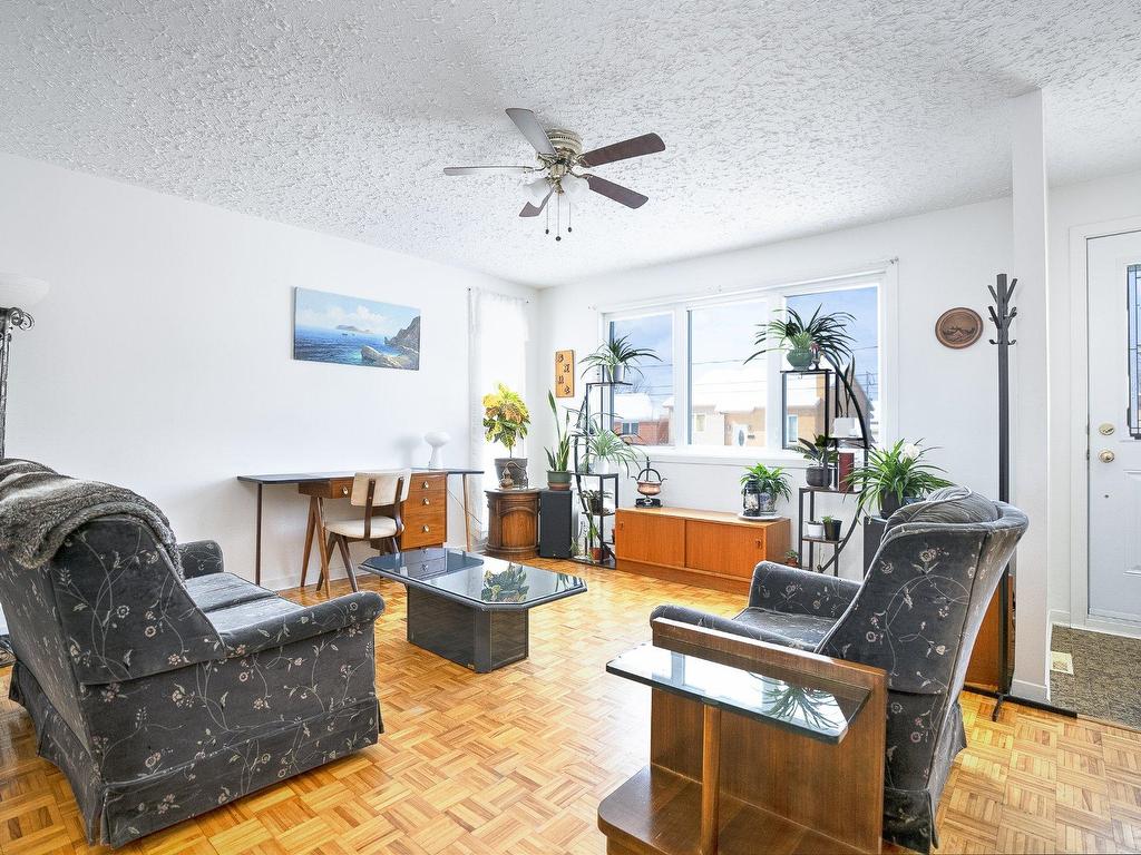 









3715


Rue Park

,
Longueuil (Saint-Hubert),




QC
J3Y4Z1


