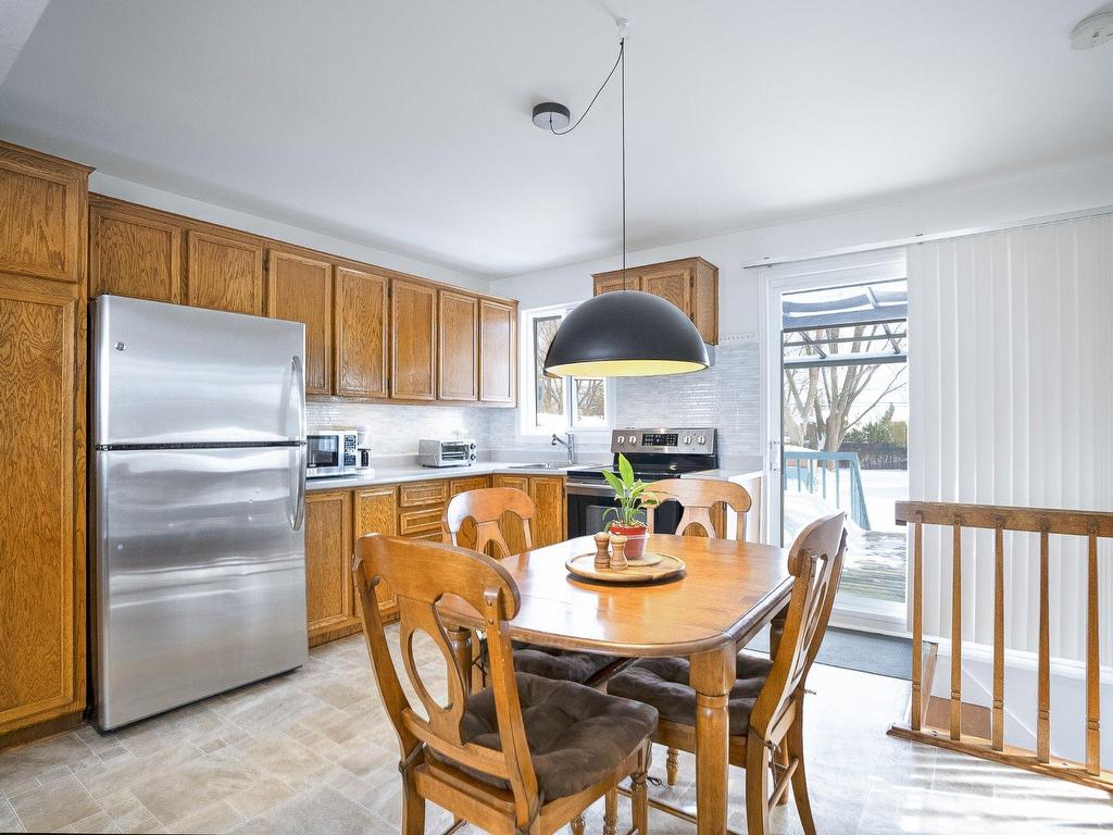 









3715


Rue Park

,
Longueuil (Saint-Hubert),




QC
J3Y4Z1


