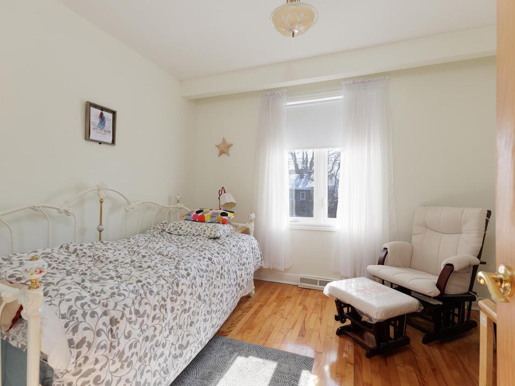 









232


Av. Sherwood

,
Pointe-Claire,




QC
H9R2R8


