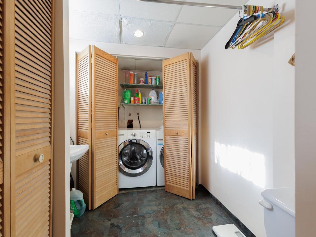 









232


Av. Sherwood

,
Pointe-Claire,




QC
H9R2R8

