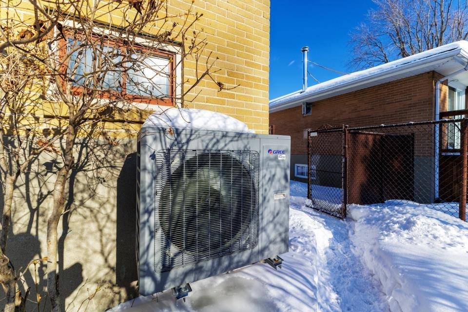 









232


Av. Sherwood

,
Pointe-Claire,




QC
H9R2R8

