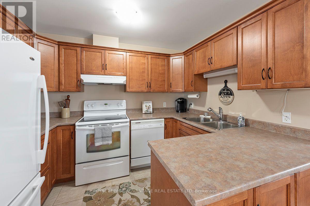 












55 VAN HORNE AVENUE

,
Smiths Falls,




Ontario
K7A5L2

