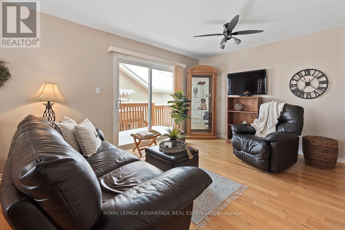 












55 VAN HORNE AVENUE

,
Smiths Falls,




Ontario
K7A5L2

