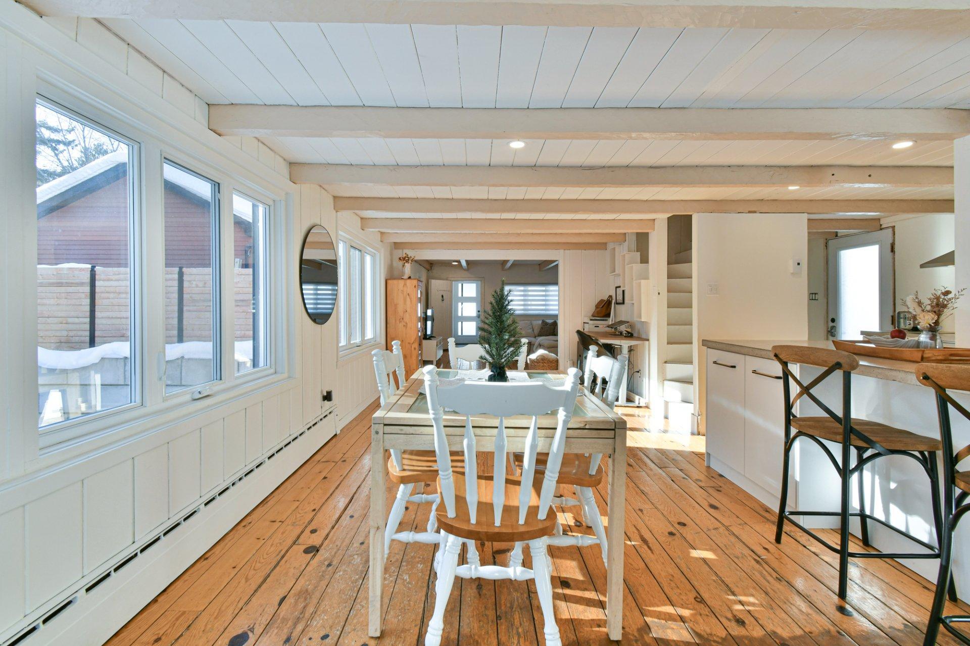 









75

 - 77


Av. de l'Église

,
Saint-Sauveur,




QC
J0R1R1

