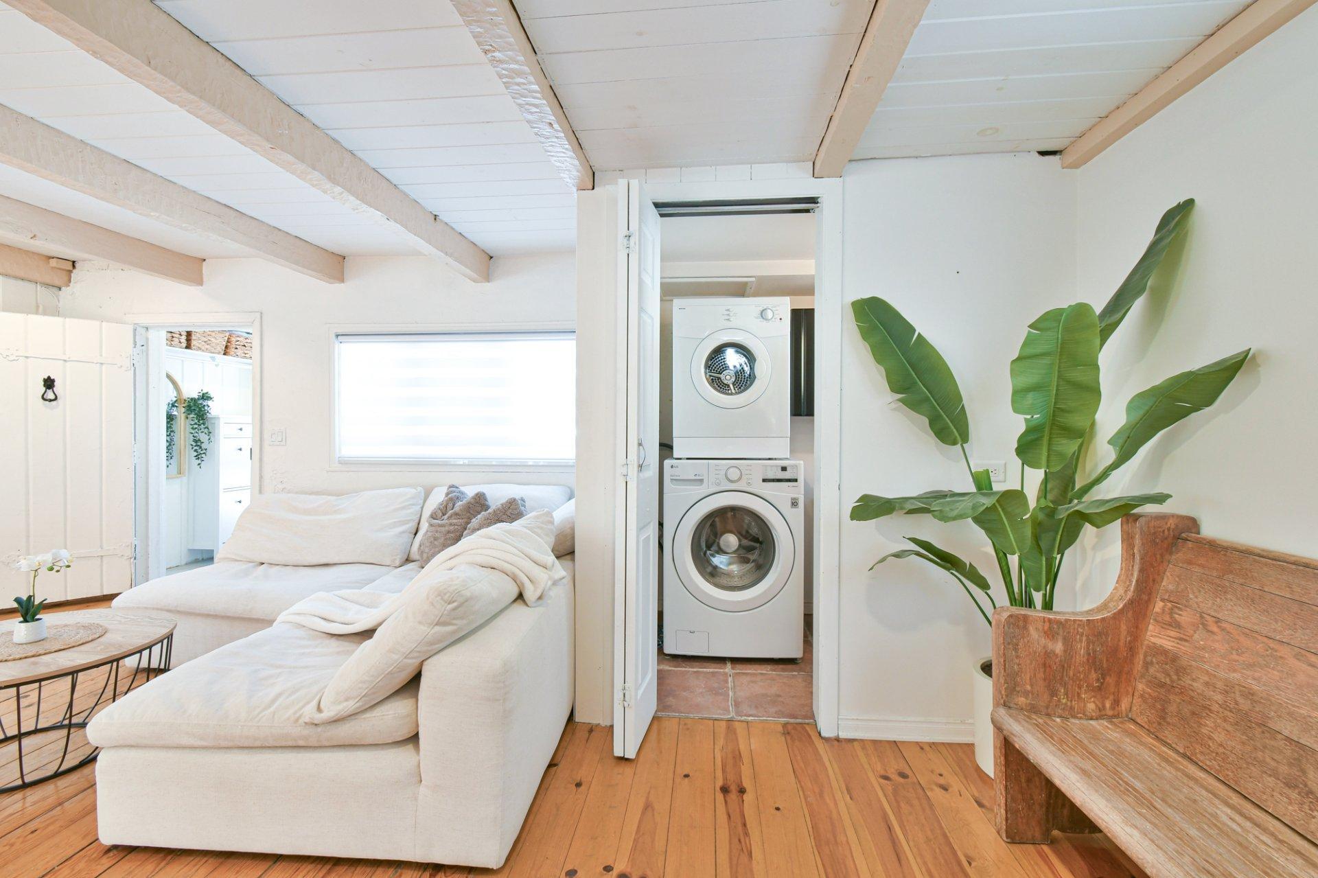 









75

 - 77


Av. de l'Église

,
Saint-Sauveur,




QC
J0R1R1

