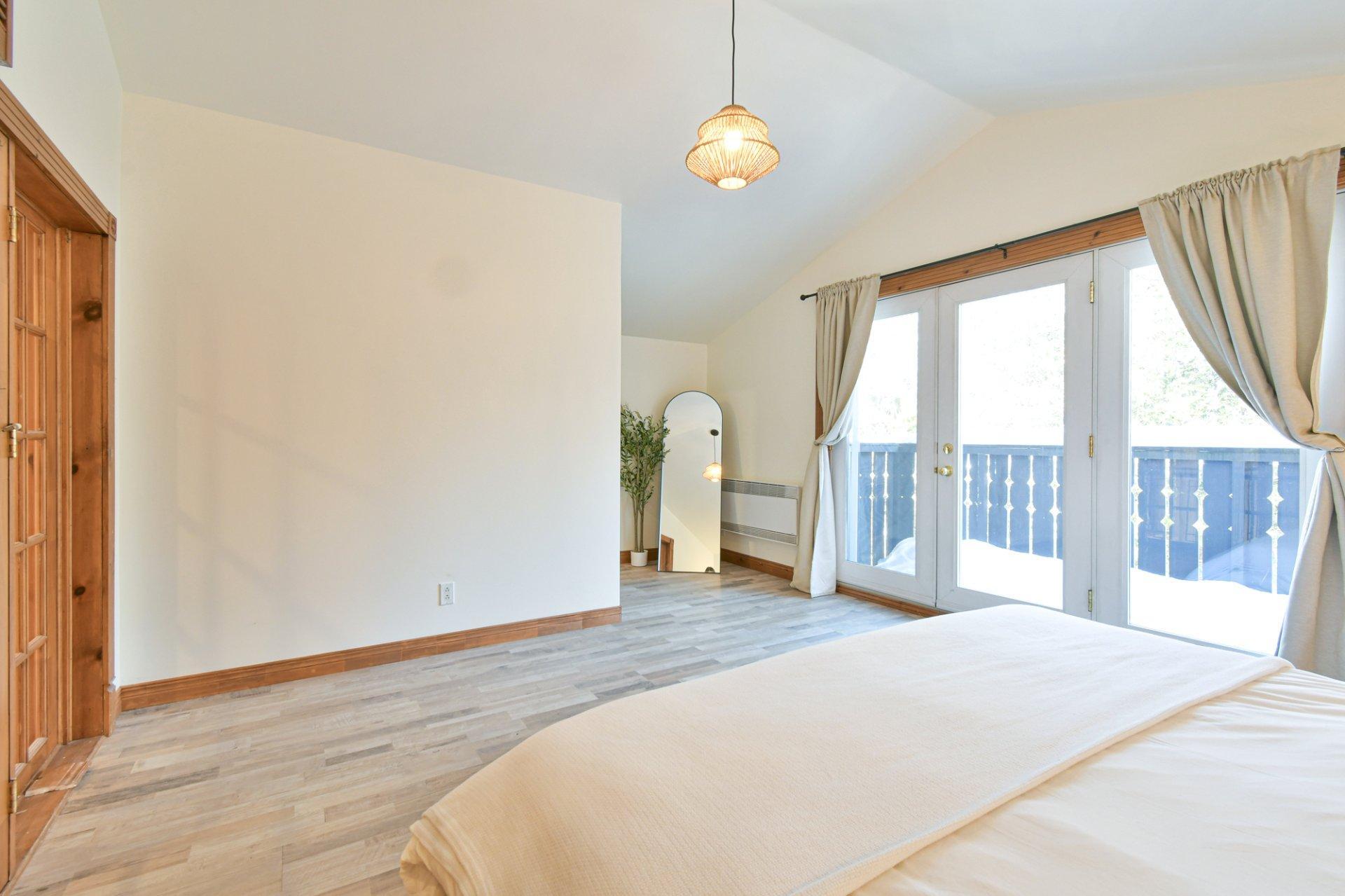 









75

 - 77


Av. de l'Église

,
Saint-Sauveur,




QC
J0R1R1

