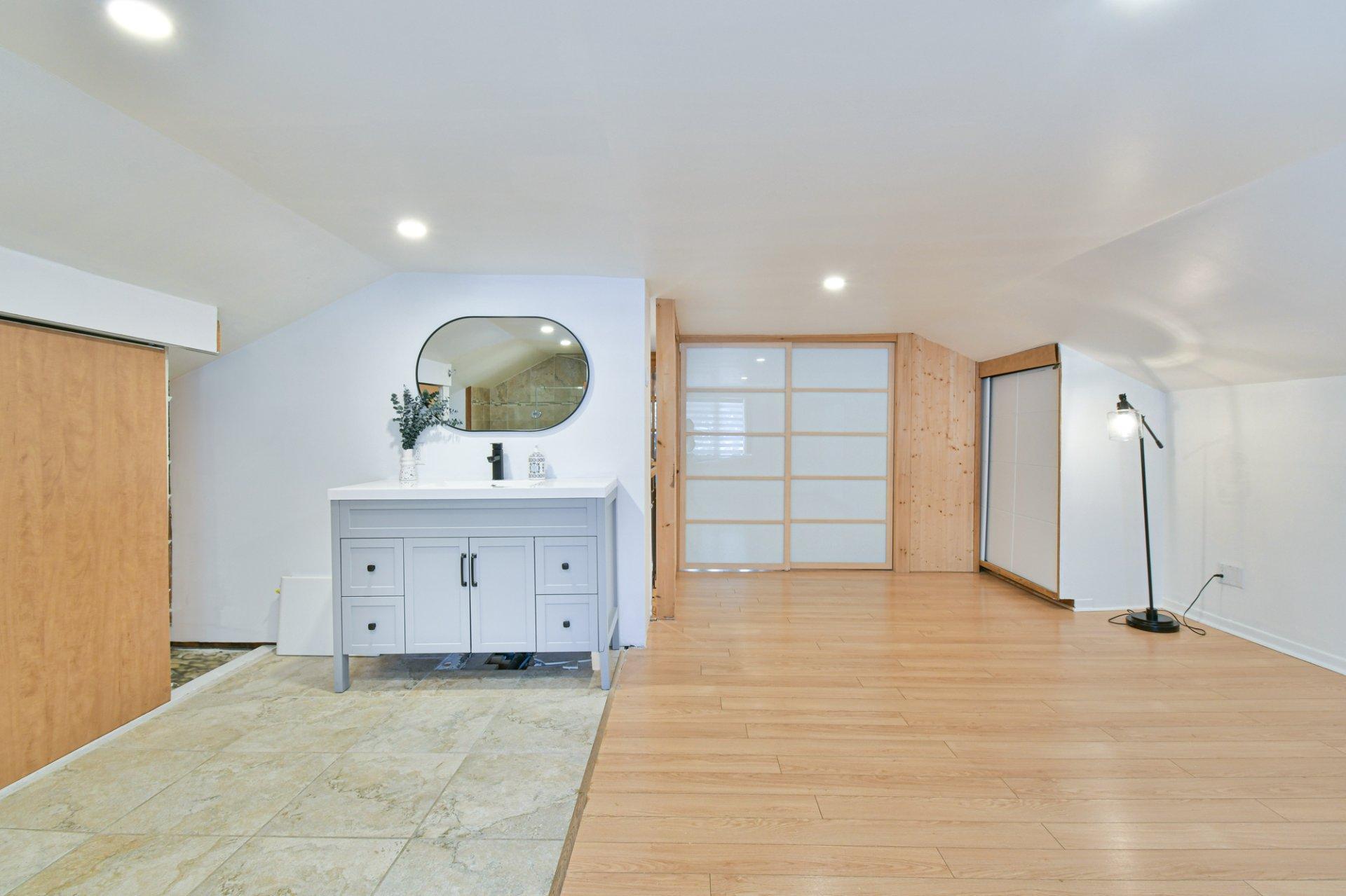









75

 - 77


Av. de l'Église

,
Saint-Sauveur,




QC
J0R1R1

