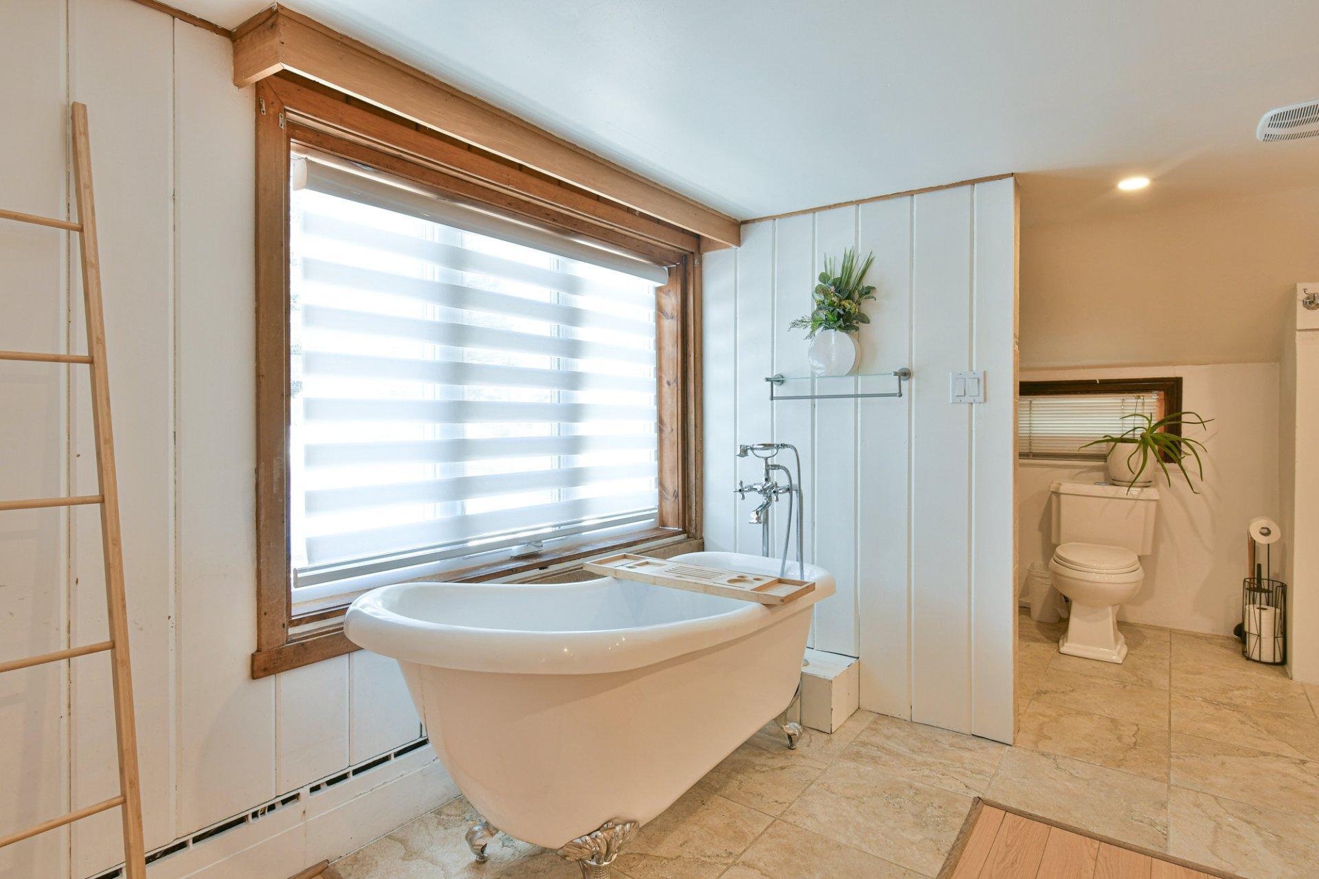 









75

 - 77


Av. de l'Église

,
Saint-Sauveur,




QC
J0R1R1


