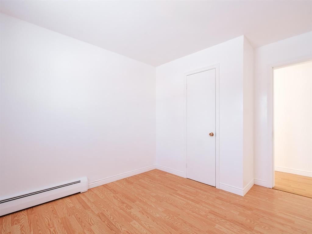 












32 Lilac Avenue

,
Charlottetown,




PE
C1A 6L4

