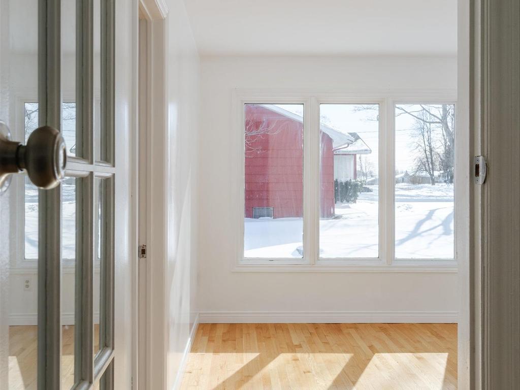 












32 Lilac Avenue

,
Charlottetown,




PE
C1A 6L4

