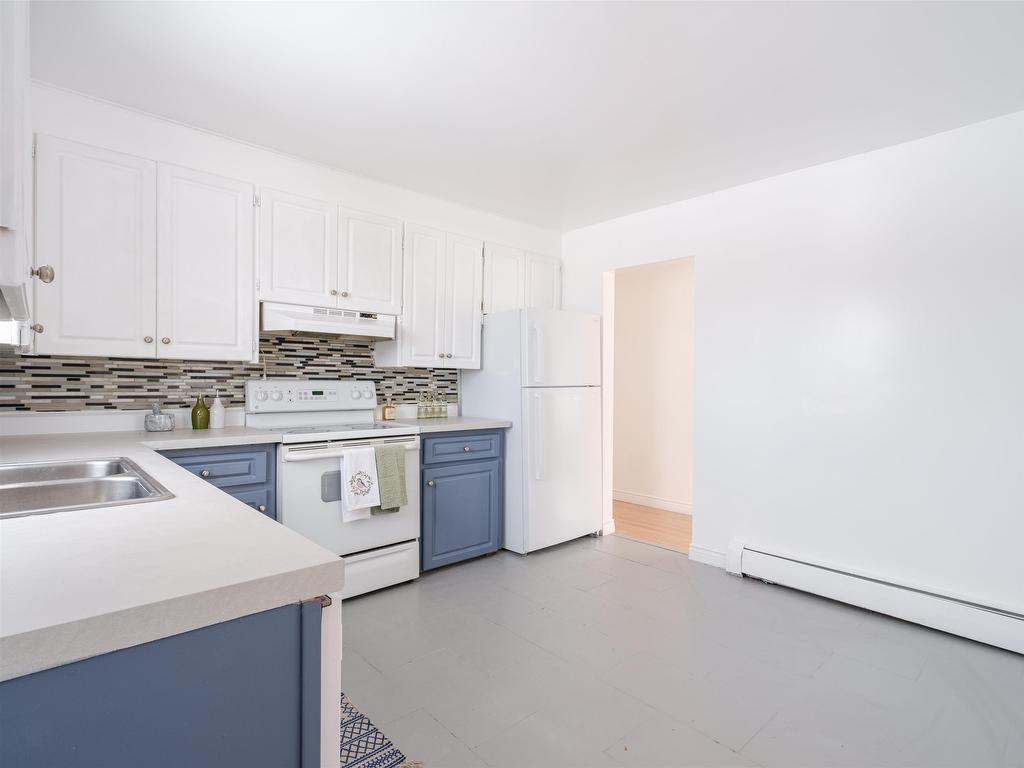 












32 Lilac Avenue

,
Charlottetown,




PE
C1A 6L4

