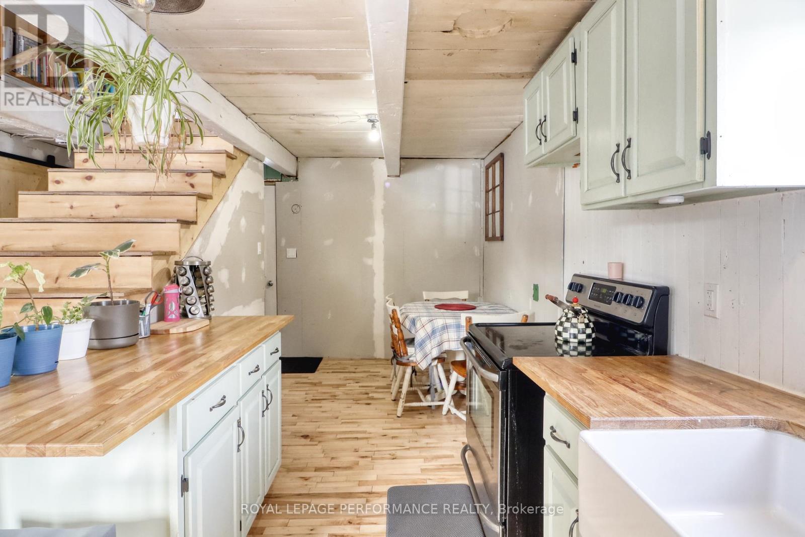 












255 CONCESSION 7 ROAD

,
Alfred and Plantagenet,




Ontario
K0B1A0

