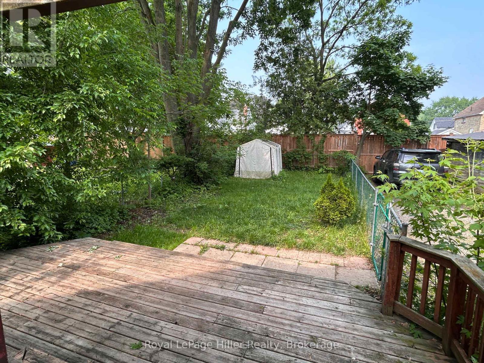 












103 MOWAT STREET

,
Stratford,




Ontario
N5A2B8

