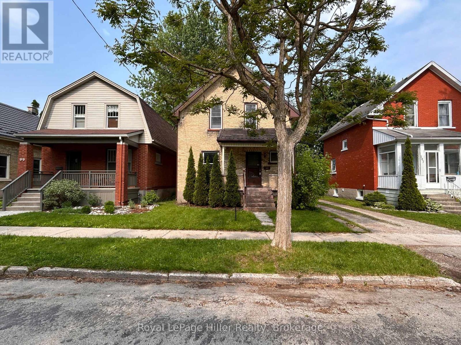 












103 MOWAT STREET

,
Stratford,




Ontario
N5A2B8

