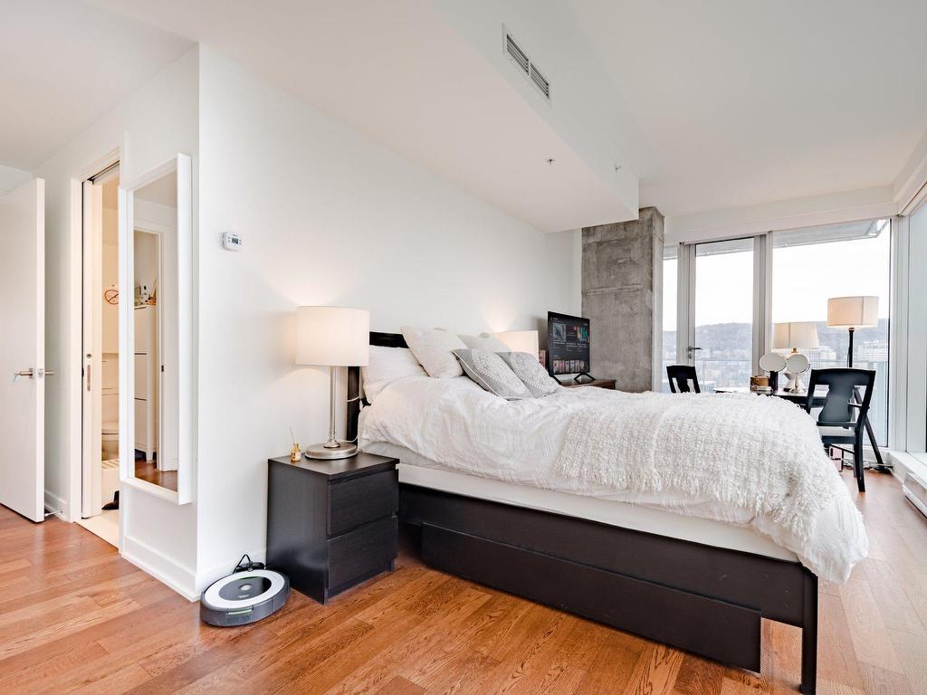 









1155


Rue de la Montagne

, 2501,
Montréal (Ville-Marie),




QC
H3G0C7

