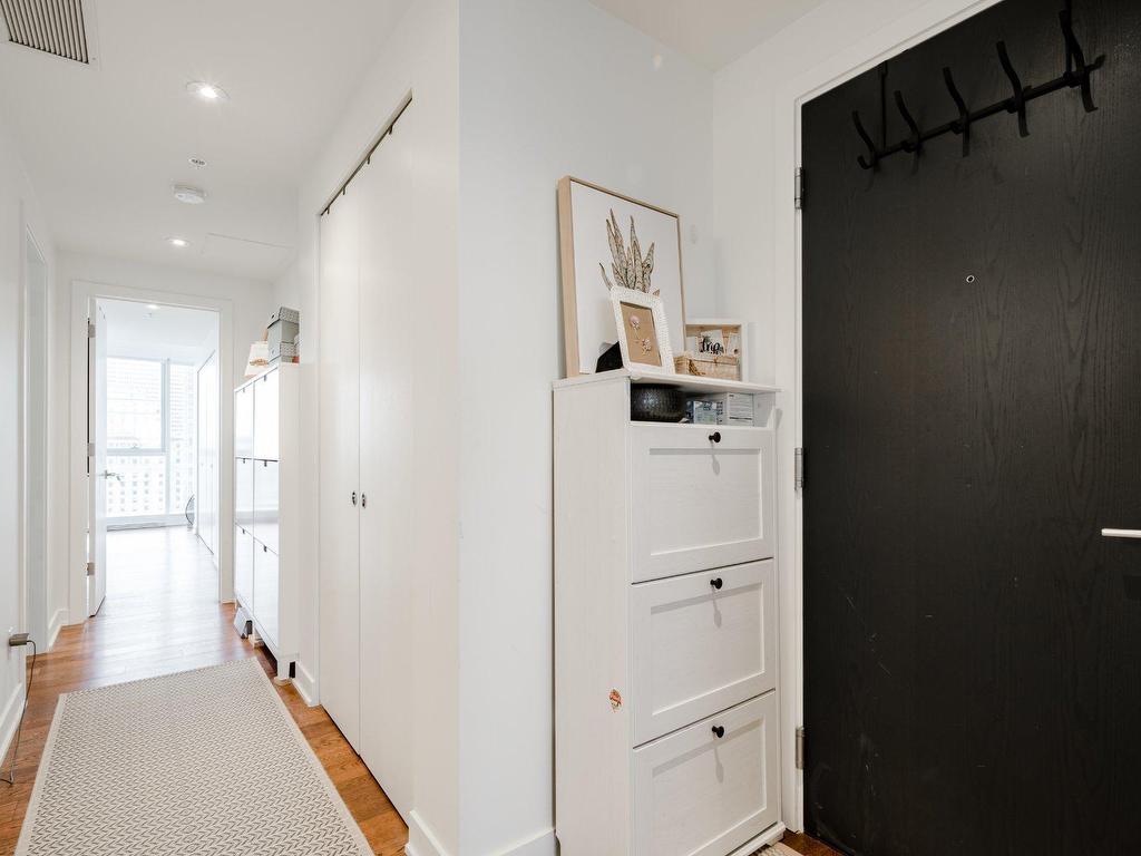 









1155


Rue de la Montagne

, 2501,
Montréal (Ville-Marie),




QC
H3G0C7

