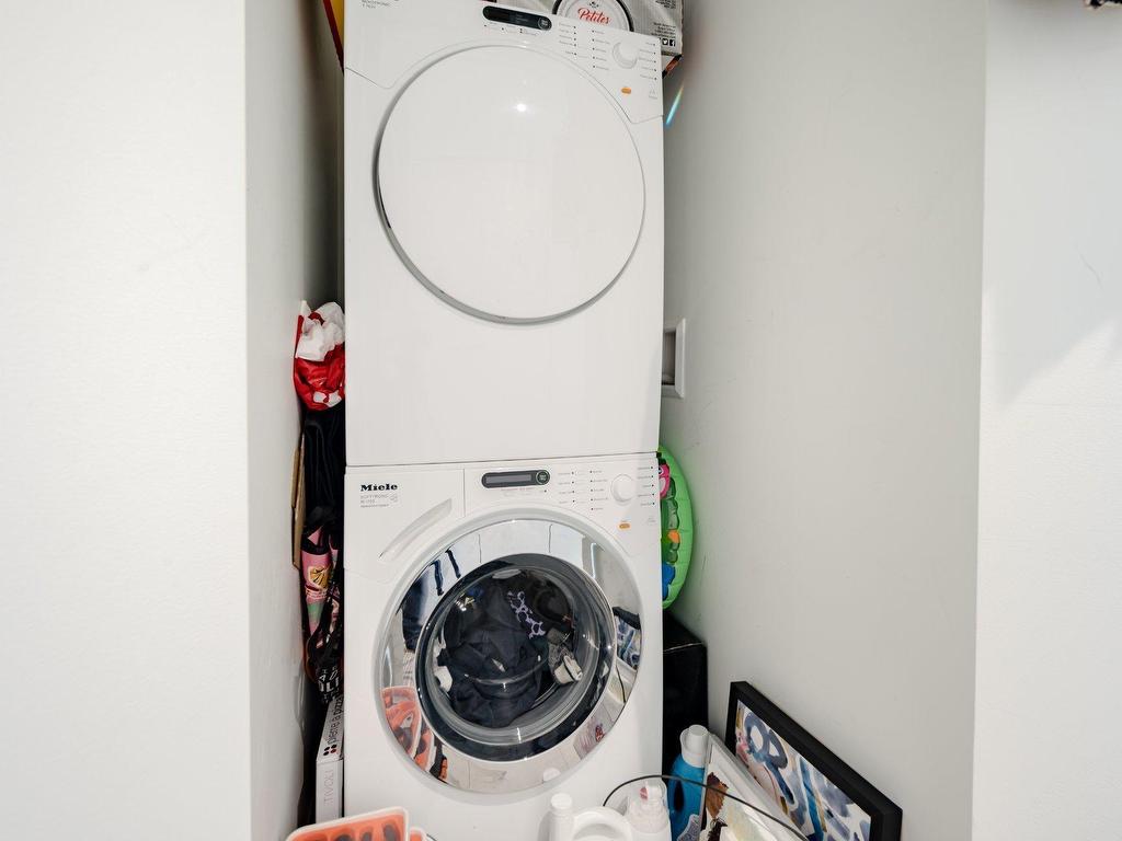 









1155


Rue de la Montagne

, 2501,
Montréal (Ville-Marie),




QC
H3G0C7

