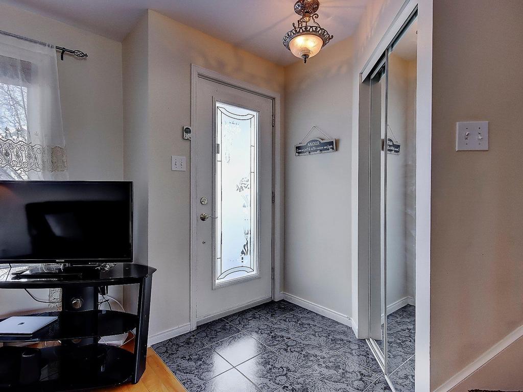 









504


Rue Bourguignon

,
Saint-Jean-sur-Richelieu,




QC
J3B8N6

