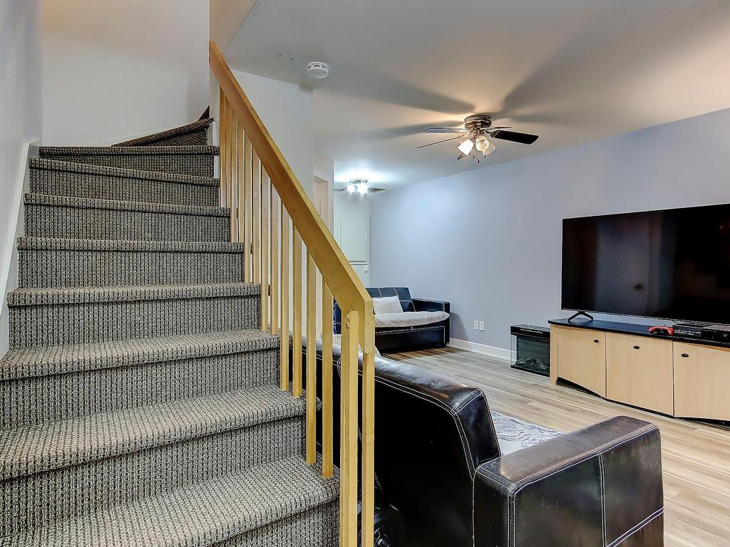 









504


Rue Bourguignon

,
Saint-Jean-sur-Richelieu,




QC
J3B8N6

