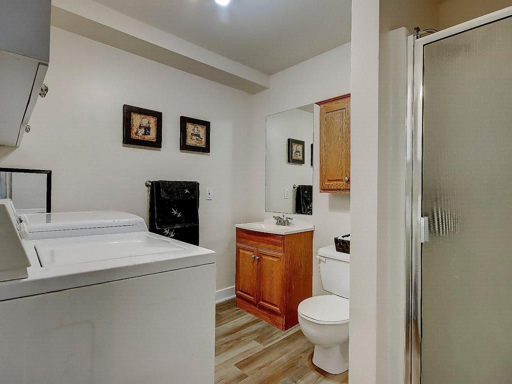 









504


Rue Bourguignon

,
Saint-Jean-sur-Richelieu,




QC
J3B8N6

