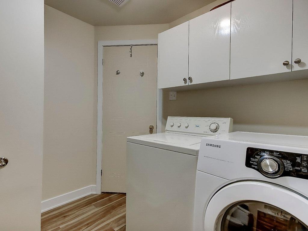 









504


Rue Bourguignon

,
Saint-Jean-sur-Richelieu,




QC
J3B8N6

