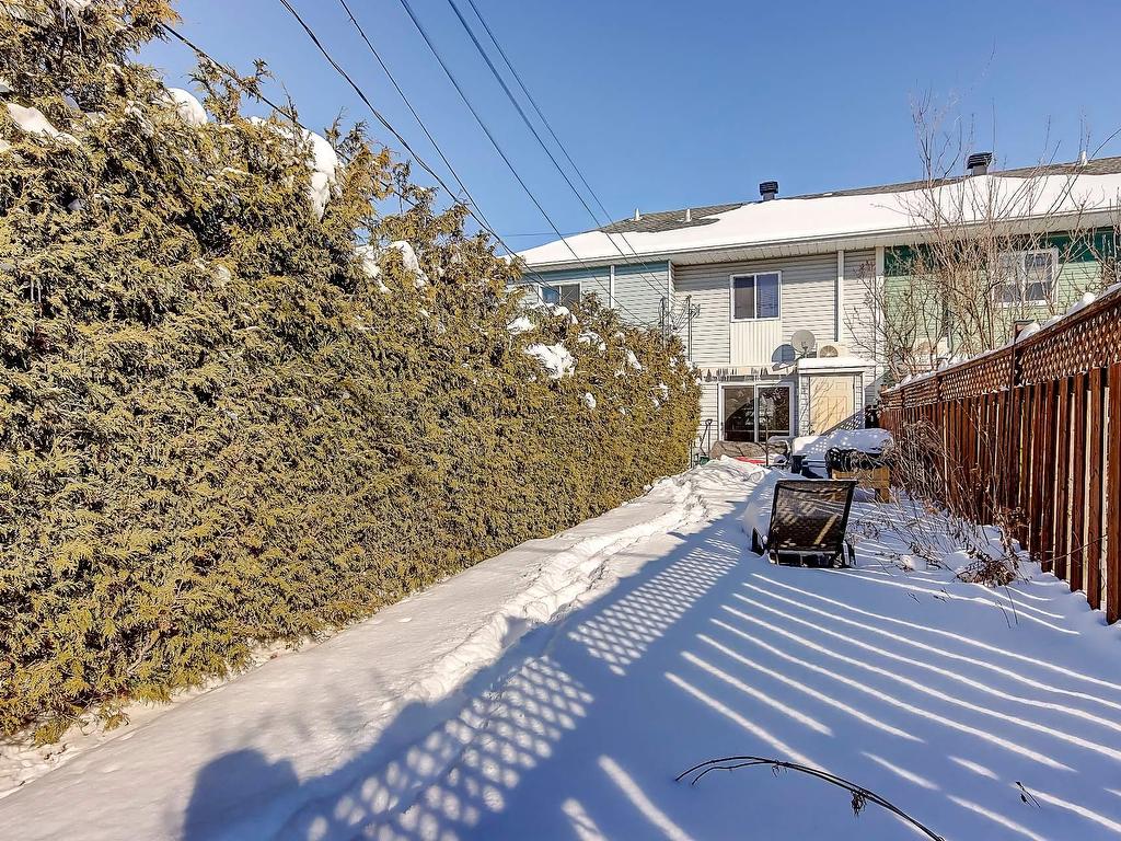 









504


Rue Bourguignon

,
Saint-Jean-sur-Richelieu,




QC
J3B8N6

