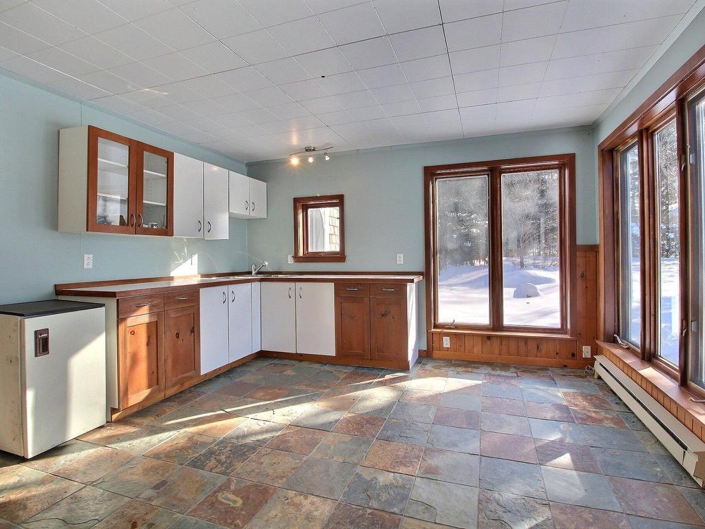 









23


Rue des Rossignols

,
Sainte-Catherine-de-Hatley,




QC
J0B1W0

