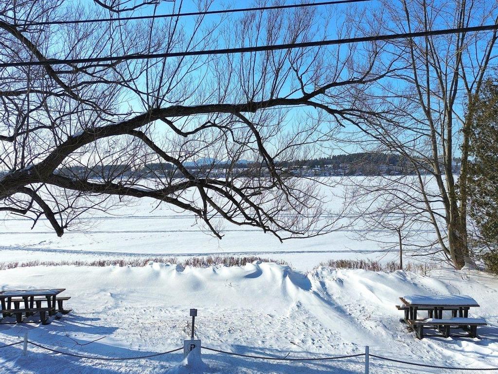 









23


Rue des Rossignols

,
Sainte-Catherine-de-Hatley,




QC
J0B1W0

