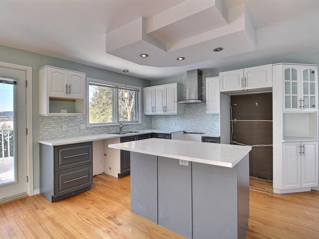 









23


Rue des Rossignols

,
Sainte-Catherine-de-Hatley,




QC
J0B1W0

