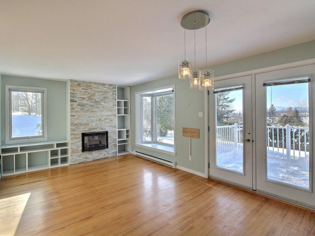 









23


Rue des Rossignols

,
Sainte-Catherine-de-Hatley,




QC
J0B1W0

