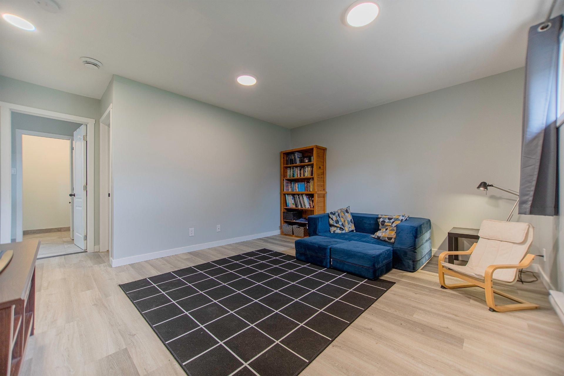 









506


Boul. J.-André-Deragon

,
Cowansville,




QC
J2K0B6

