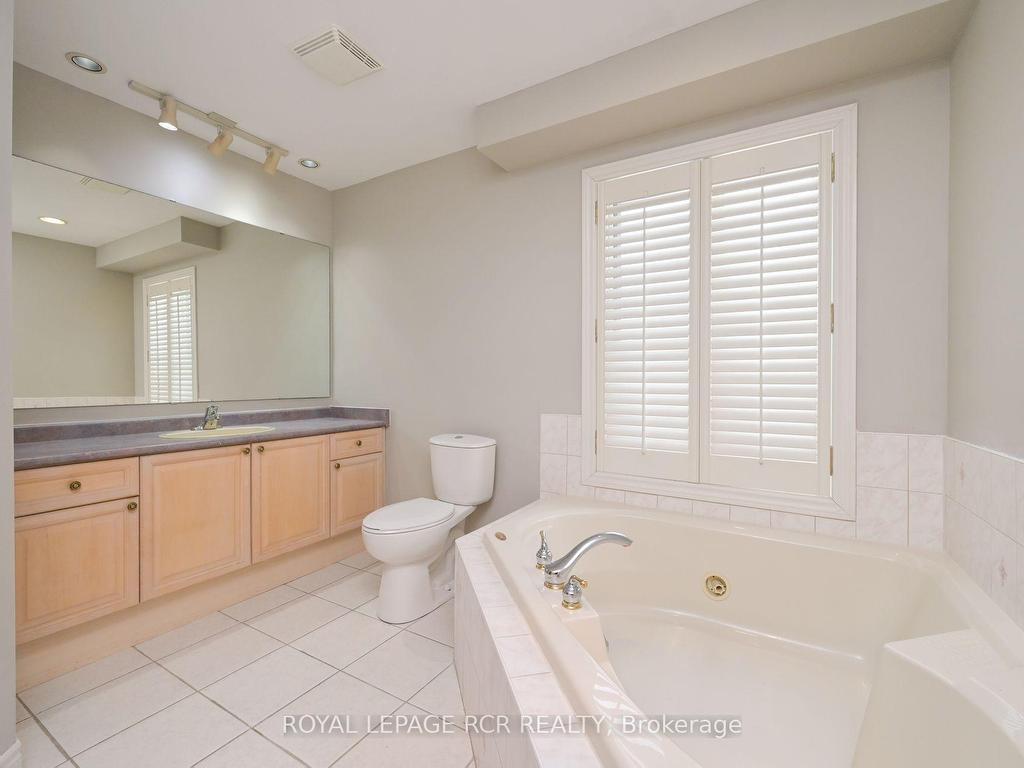 









10


Forest Link

N/A,
New Tecumseth,




ON
L9R 2A1

