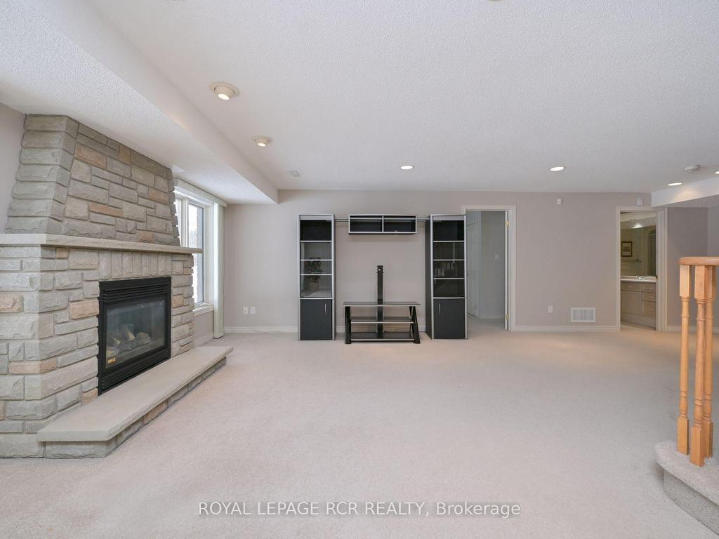 









10


Forest Link

N/A,
New Tecumseth,




ON
L9R 2A1

