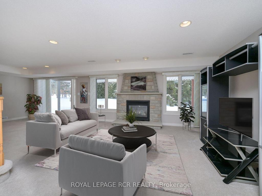 









10


Forest Link

N/A,
New Tecumseth,




ON
L9R 2A1

