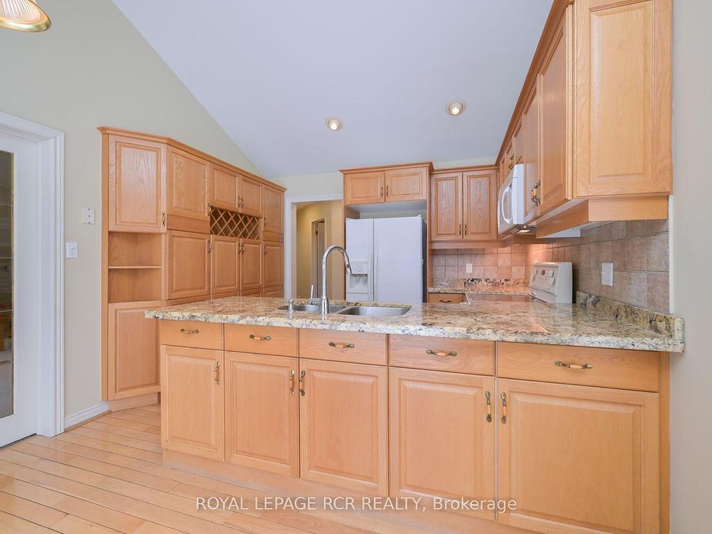 









10


Forest Link

N/A,
New Tecumseth,




ON
L9R 2A1

