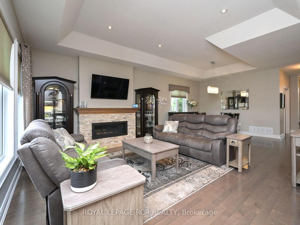 









50


Hillcrest

Drive,
New Tecumseth,




ON
L9R 0N4

