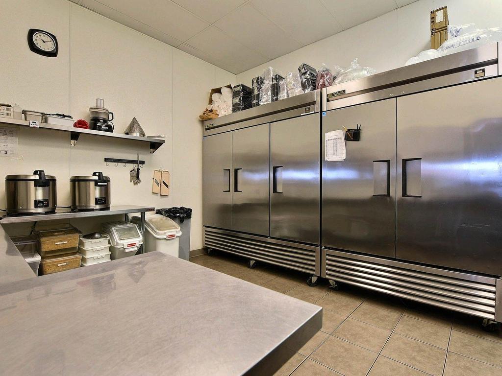 









5680


Boul. Robert-Bourassa

,
Laval (Duvernay),




QC
H7E0B8

