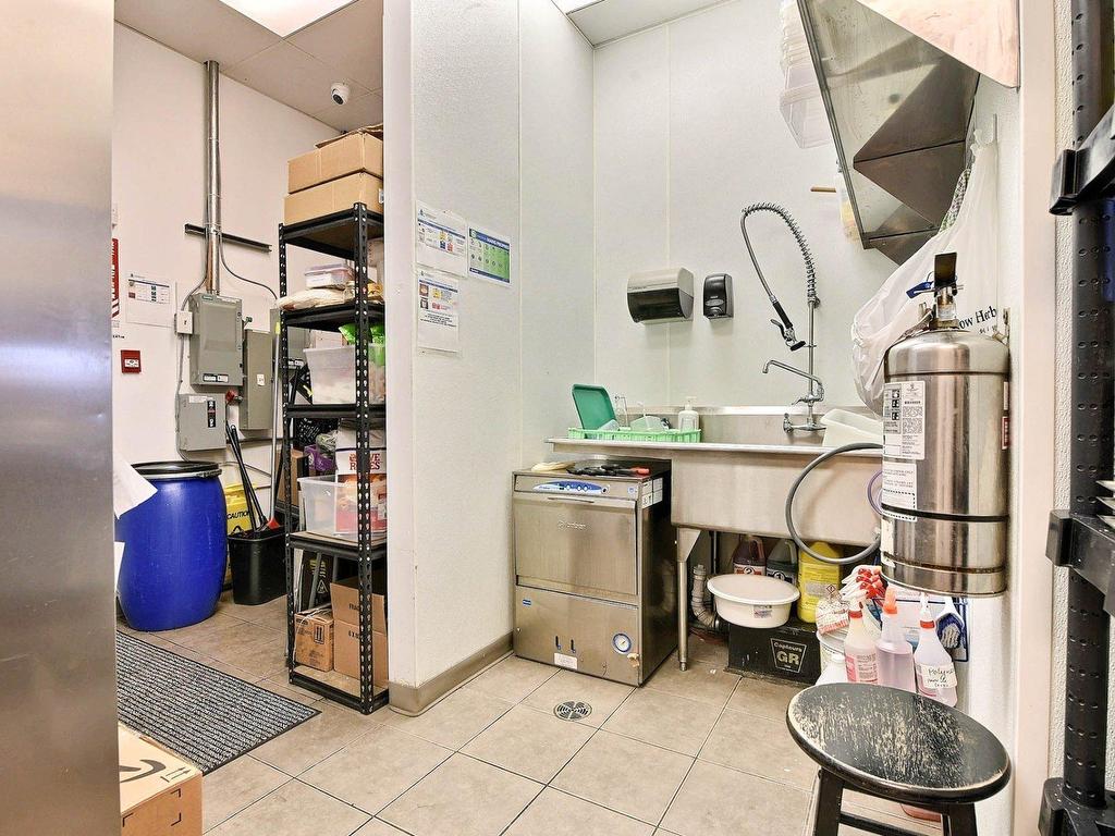 









5680


Boul. Robert-Bourassa

,
Laval (Duvernay),




QC
H7E0B8

