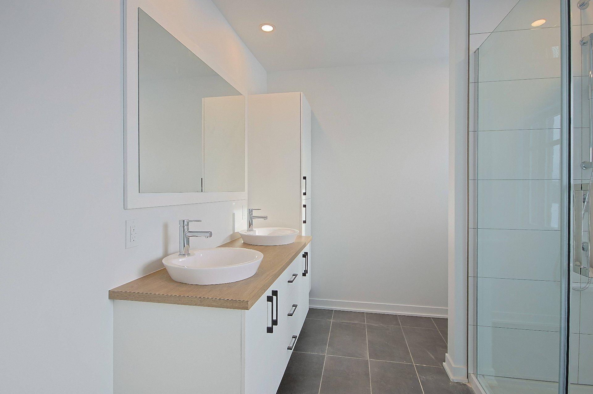 












Rue Pierre-Dionne

,
Salaberry-de-Valleyfield,




QC
J6S0P7

