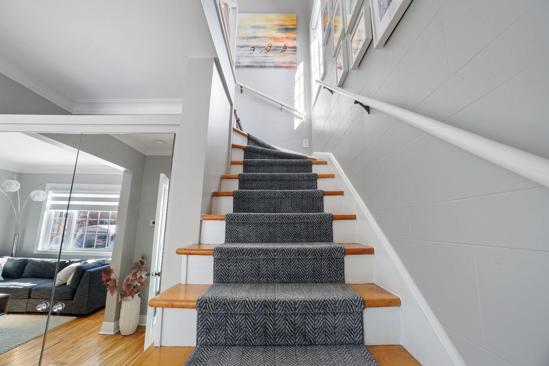 









4325


Av. de Mayfair

,
Montréal (Côte-des-Neiges/Notre-Dame-de-Grâce),




QC
H4B2E3

