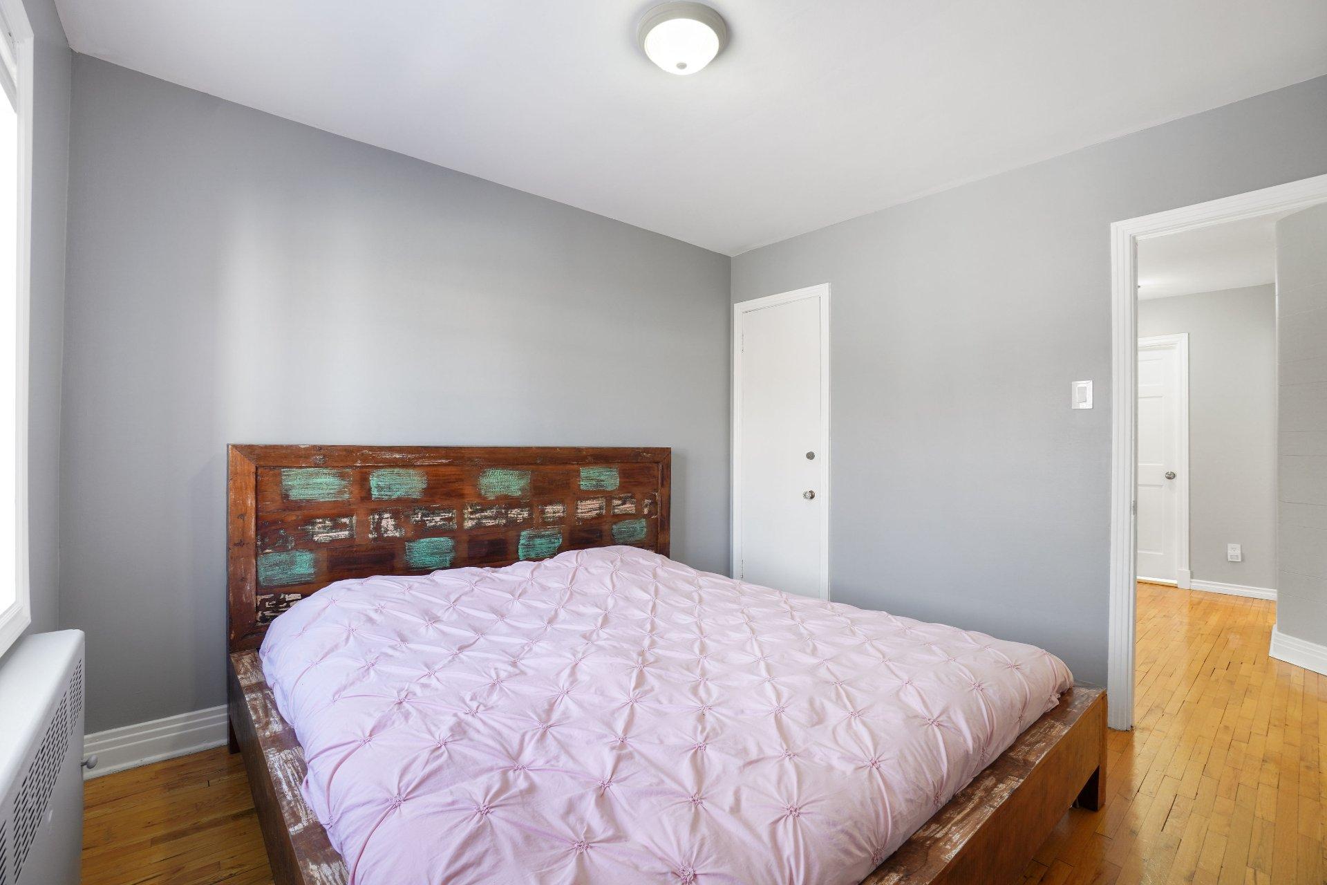 









4325


Av. de Mayfair

,
Montréal (Côte-des-Neiges/Notre-Dame-de-Grâce),




QC
H4B2E3

