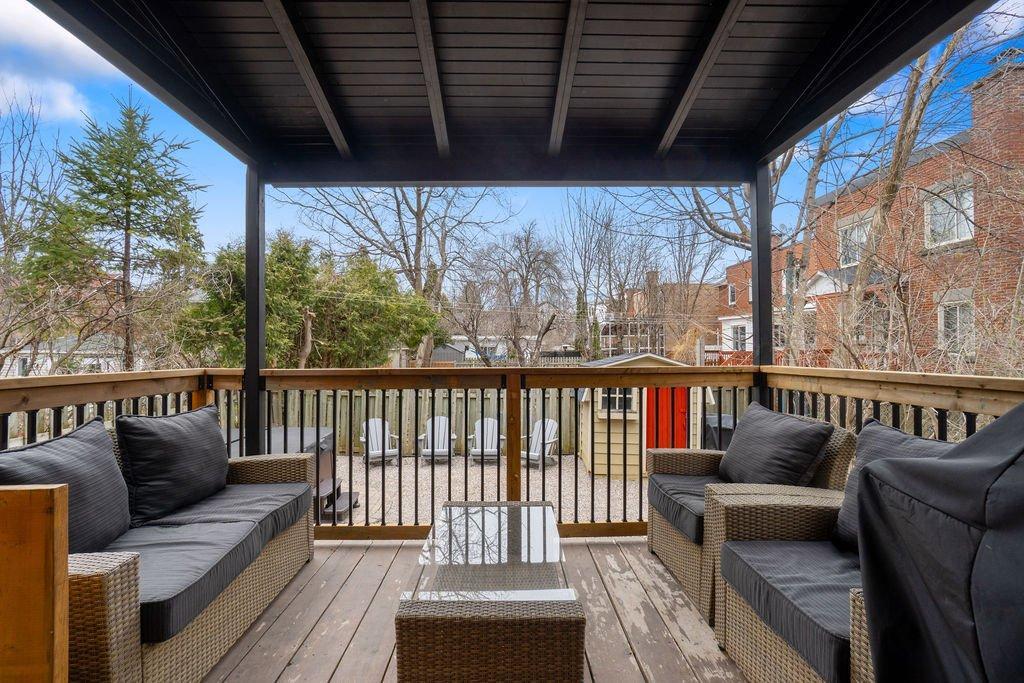 









4325


Av. de Mayfair

,
Montréal (Côte-des-Neiges/Notre-Dame-de-Grâce),




QC
H4B2E3

