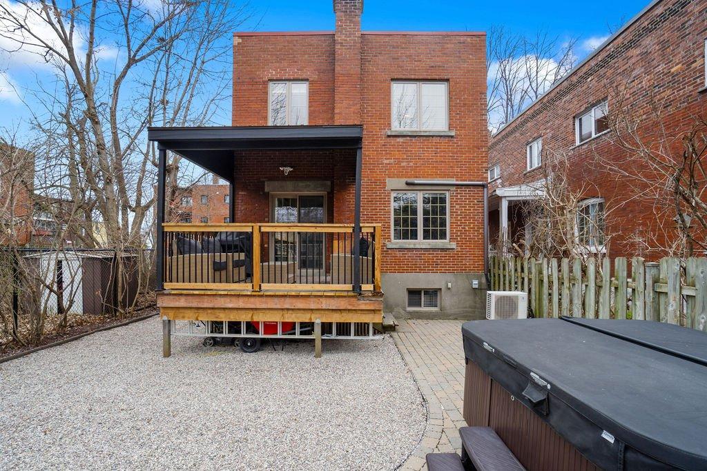 









4325


Av. de Mayfair

,
Montréal (Côte-des-Neiges/Notre-Dame-de-Grâce),




QC
H4B2E3

