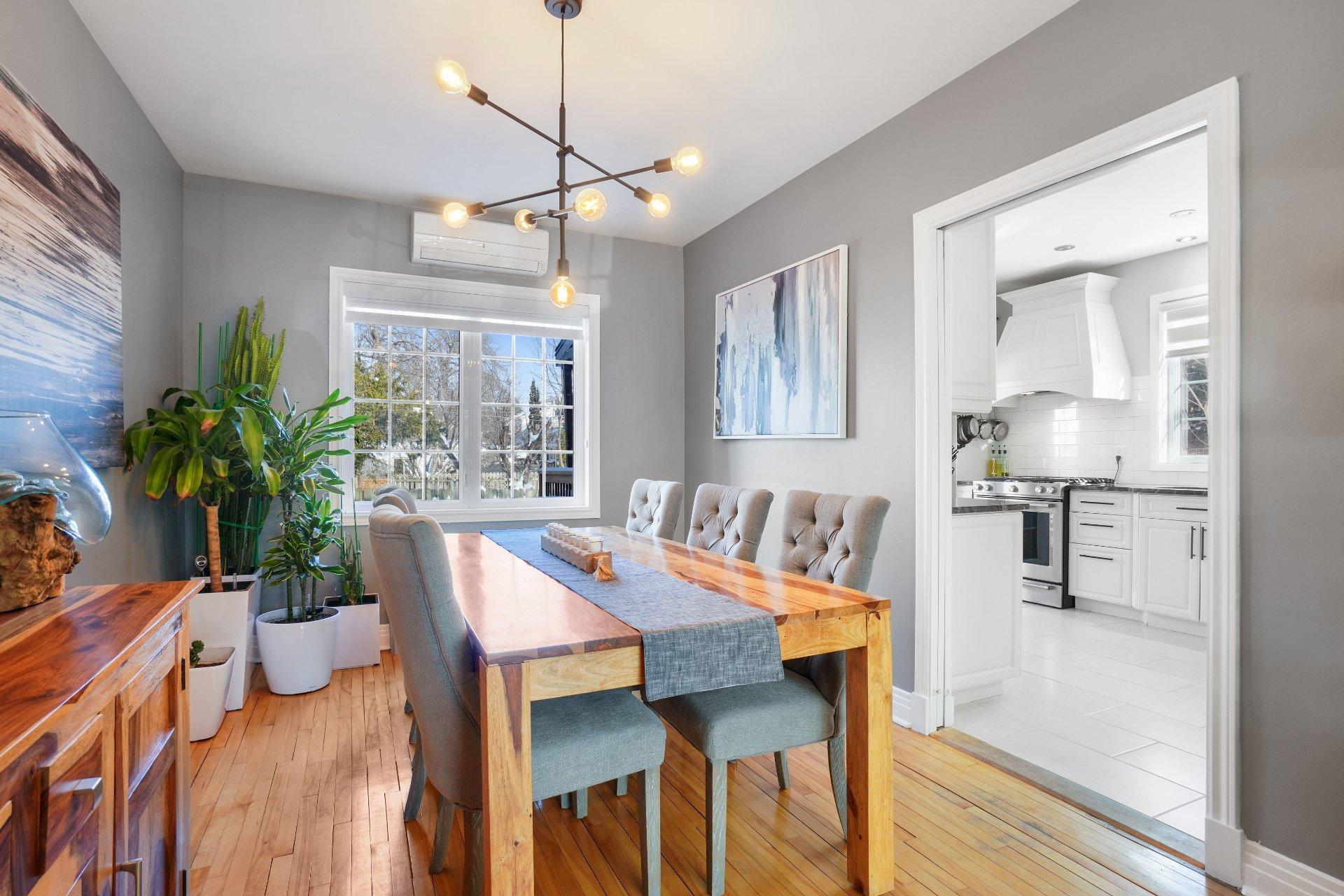 









4325


Av. de Mayfair

,
Montréal (Côte-des-Neiges/Notre-Dame-de-Grâce),




QC
H4B2E3

