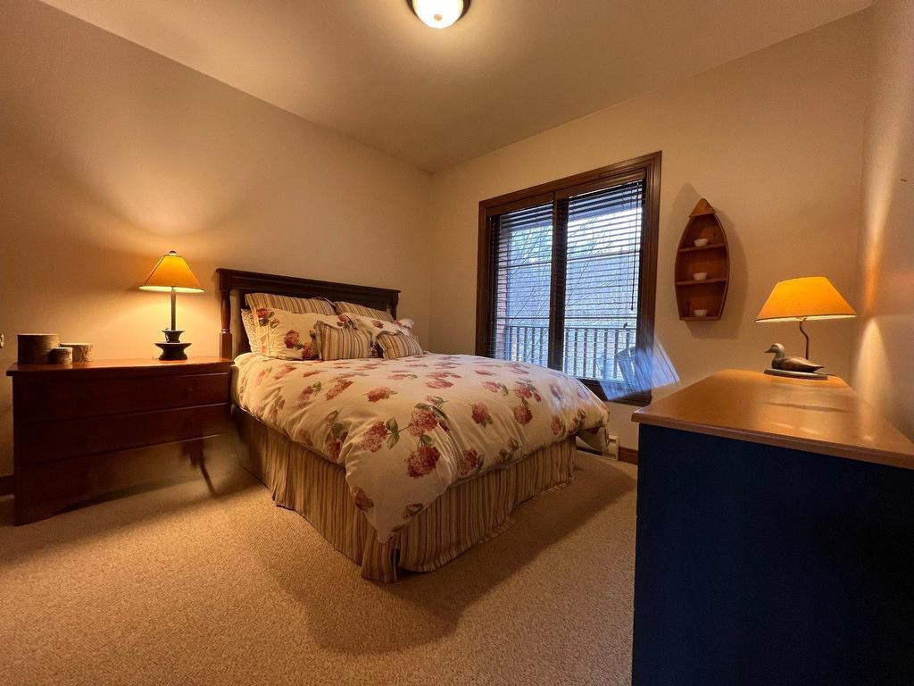 









122


Ch. des Quatre-Sommets

, 4,
Mont-Tremblant,




QC
J8E1C4

