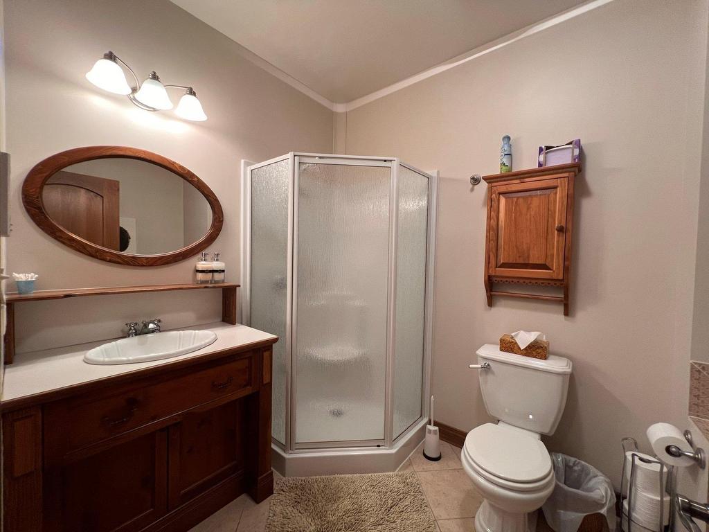 









122


Ch. des Quatre-Sommets

, 4,
Mont-Tremblant,




QC
J8E1C4

