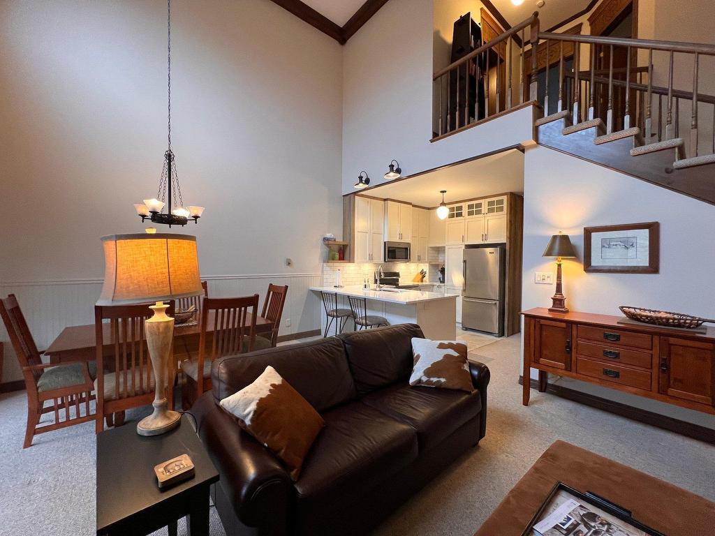









122


Ch. des Quatre-Sommets

, 4,
Mont-Tremblant,




QC
J8E1C4


