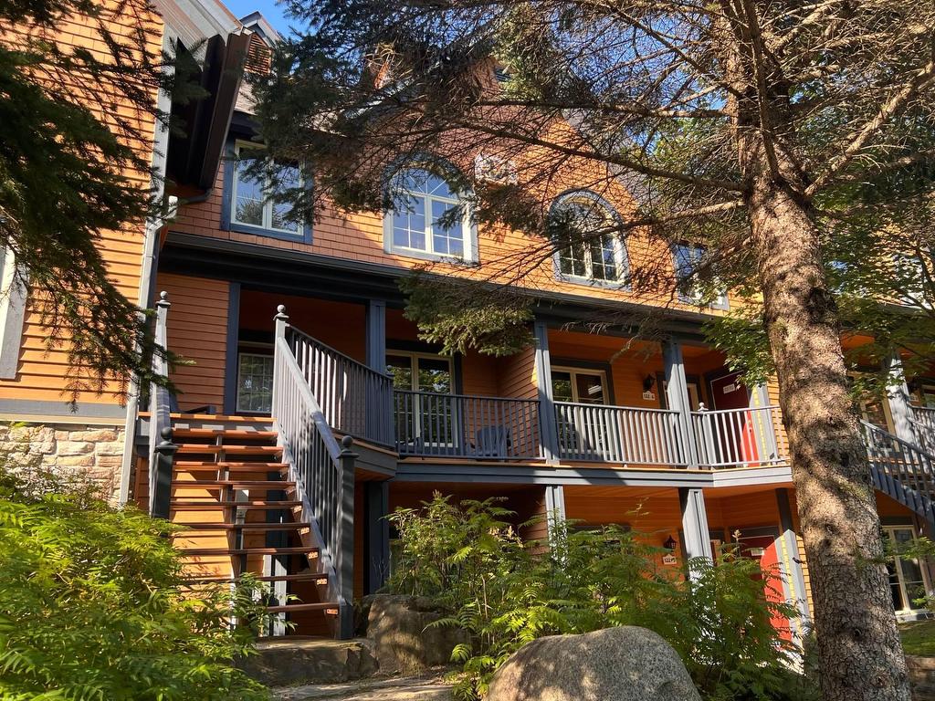 









122


Ch. des Quatre-Sommets

, 4,
Mont-Tremblant,




QC
J8E1C4

